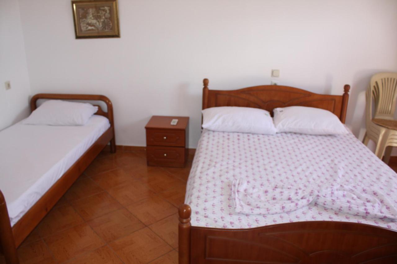 Guesthouse Benardo Sarandë Eksteriør bilde